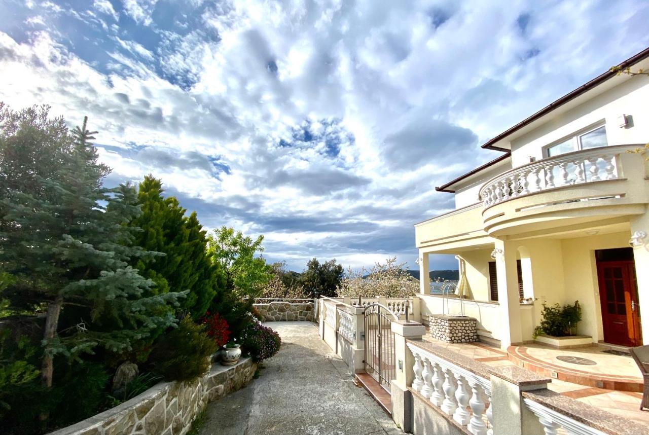 Apartements And Rooms Next To The Sea - Belveder Rab Супетарска-Драга Экстерьер фото