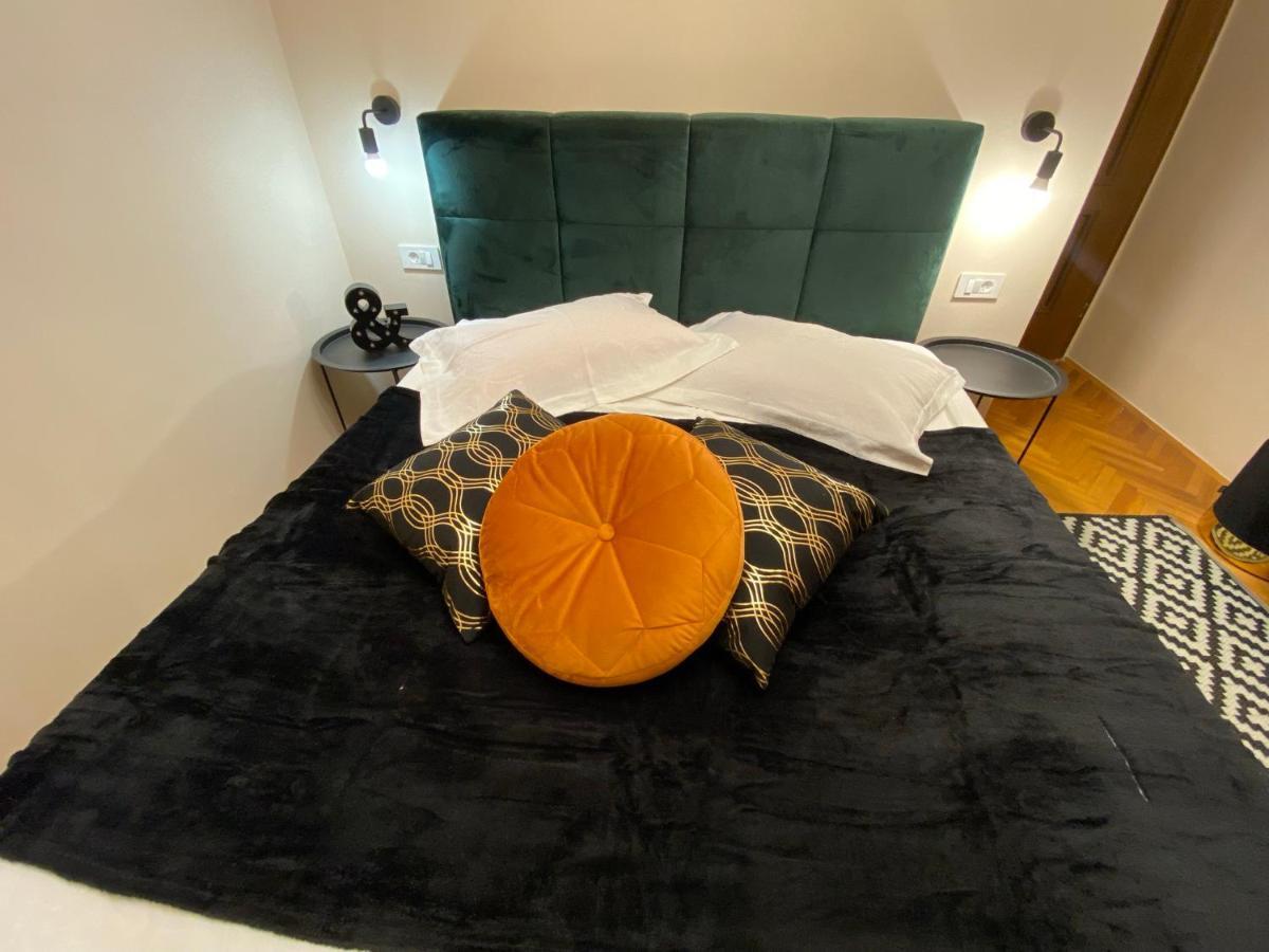 Apartements And Rooms Next To The Sea - Belveder Rab Супетарска-Драга Экстерьер фото