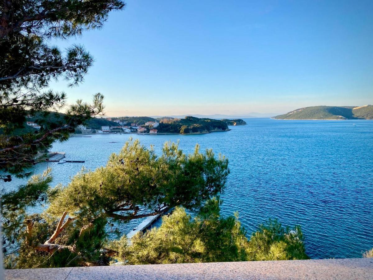Apartements And Rooms Next To The Sea - Belveder Rab Супетарска-Драга Экстерьер фото