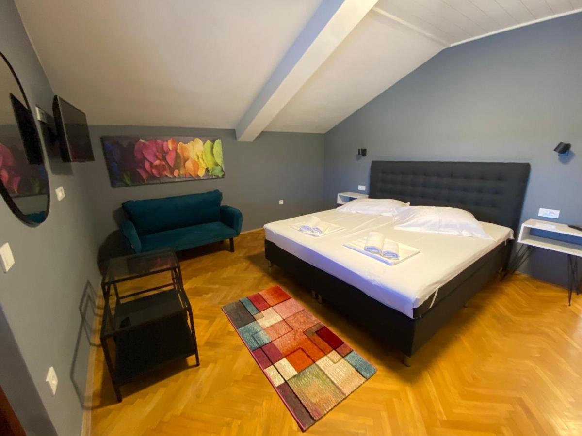 Apartements And Rooms Next To The Sea - Belveder Rab Супетарска-Драга Экстерьер фото